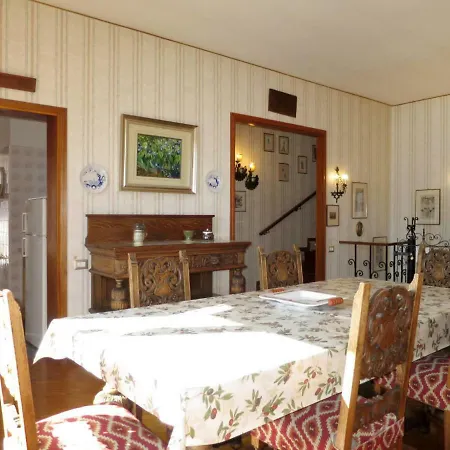 Locazione Turistica Casa Hazel Lenno