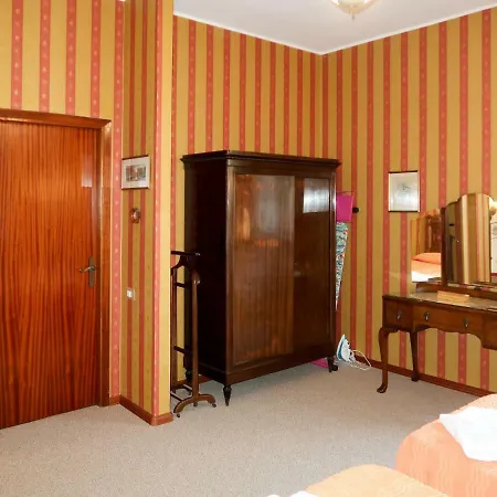 Locazione Turistica Casa Hazel 度假居