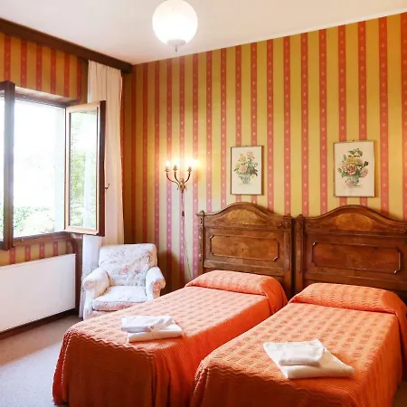 Locazione Turistica Casa Hazel *