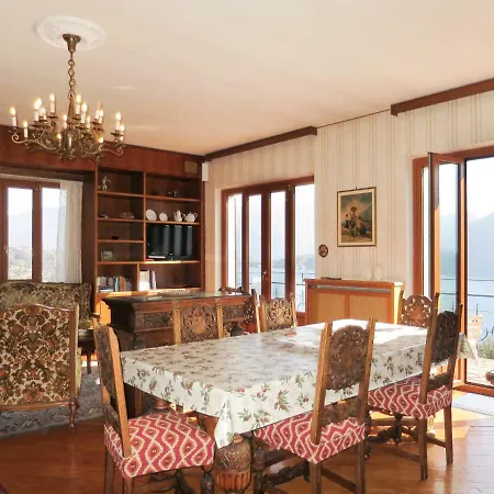 Locazione Turistica Casa Hazel 度假居 *